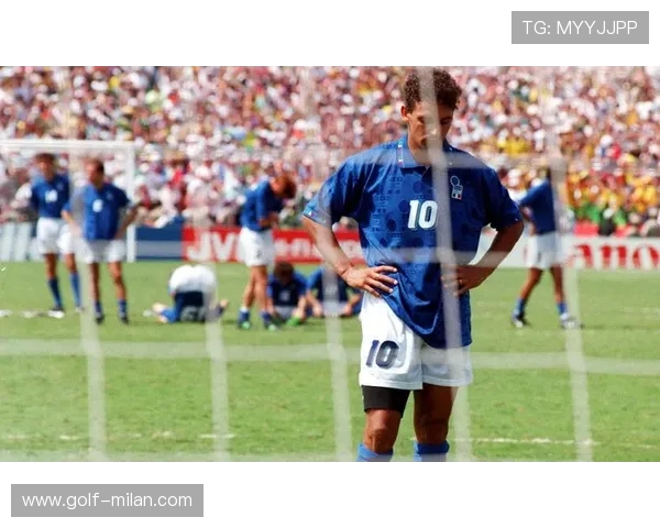 2025年足球第十位球星排名揭晓 谁是当今足坛最具影响力的第十位巨星