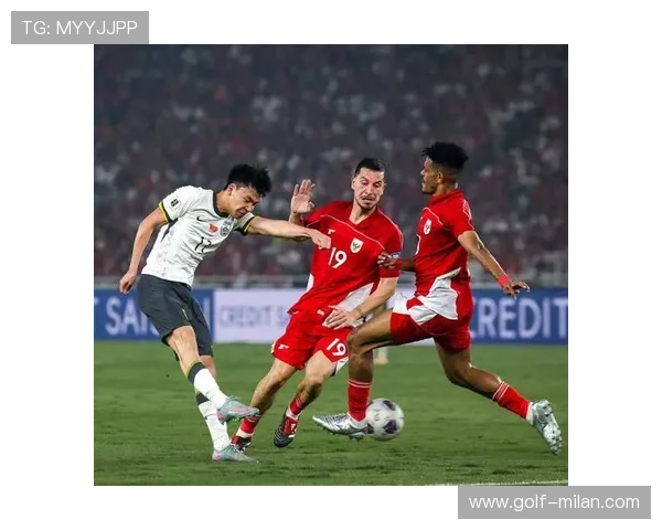 多位国际球星纷纷签约中国足球队 引发全球关注与讨论