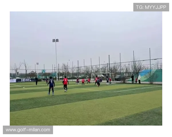 足球巨星亲授实用技巧轻松掌握球场关键技能助你提升竞技水平