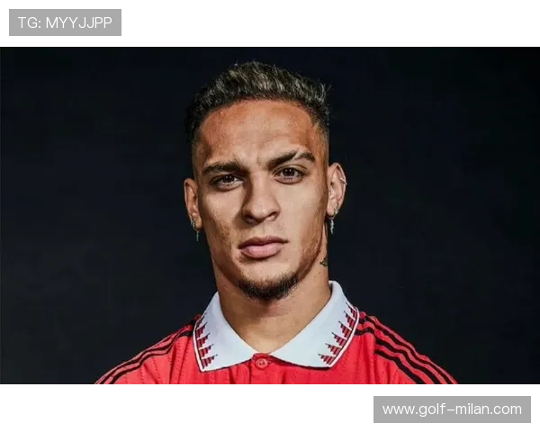 足球颜值天花板大集合:这些球星的迷人面容让你眼前一亮 足球颜值天花板大集合:这些球星的迷人面容让你眼前一亮